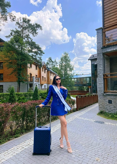 Đây là lần thứ hai Kim Duyên đại diện Việt Nam thi nhan sắc. Ảnh: FBNV