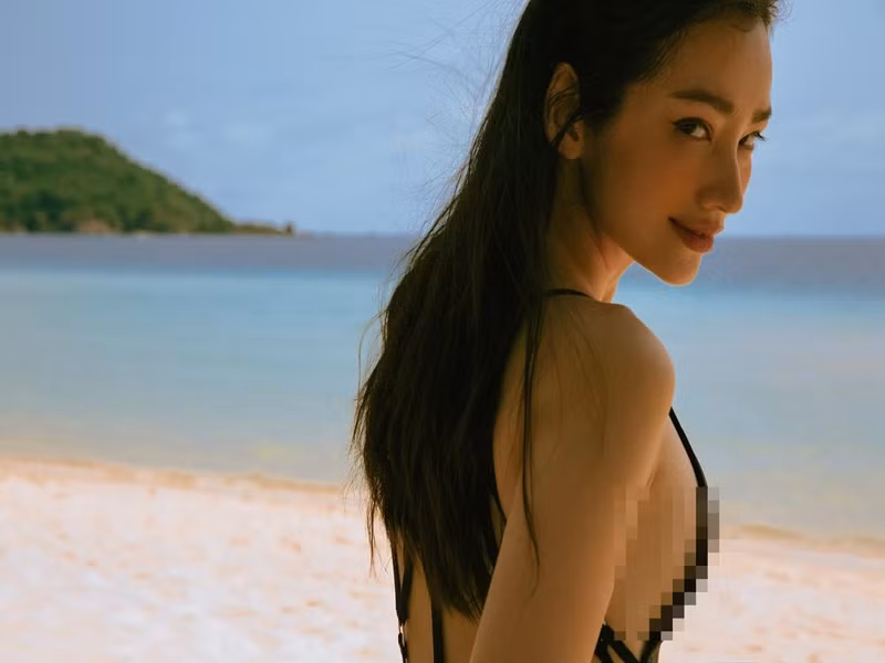 Vòng một của Trúc Diễm ngày càng nóng bỏng.