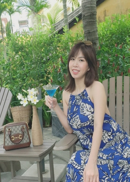 Mang bầu lần 3, Lan Phương vẫn xinh đẹp, rạng rỡ.