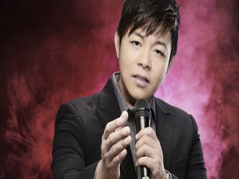 Ca sĩ Quang Lê chia sẻ trên Vnexpress, anh từng nhận 500 triệu đồng khi hát đám cưới. Ảnh: Giao thông