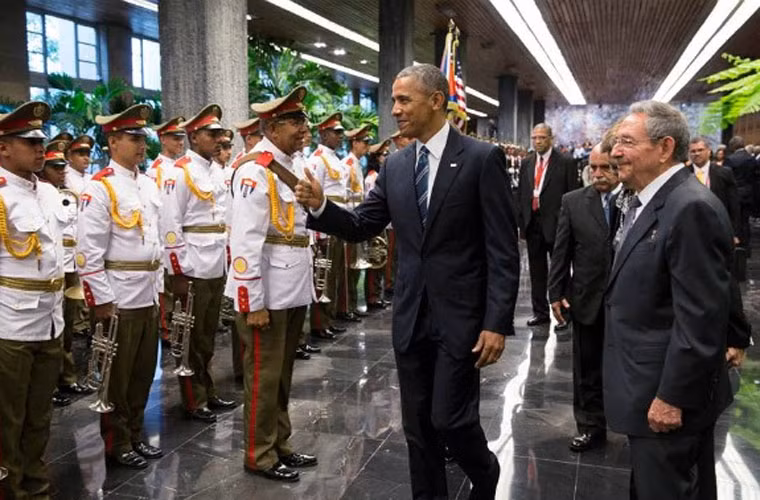 Hồi tháng 3/2016, đương kim Tổng thống Mỹ Barack Obama đã sang thăm Cuba, đánh dấu bước ngoặt lớn trong quan hệ hai nước. Đây là chuyến công du đầu tiên của một Tổng thống Mỹ còn đương nhiệm sang thăm quốc đảo này trong vòng 88 năm qua.