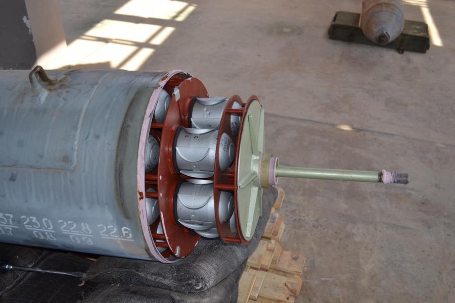 Thông báo hàng ngày do Bộ Quốc phòng Nga công bố đã cho thấy cường độ hoạt động rất cao của không quân nước này và dẫn tới những tổn thất đáng kể đối với Quân đội Ukraine. Việc sử dụng rộng rãi nhiều loại bom khác nhau giúp hàng không Nga tấn công các mục tiêu quan trọng của đối phương, đồng thời giảm thiểu rủi ro cho lực lượng và phương tiện của chính mình.