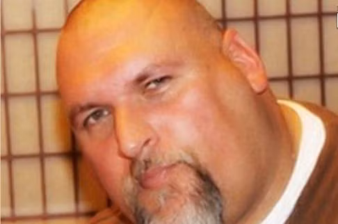 Quy ong phai cat cut chan do vi khuan an thit nguoi