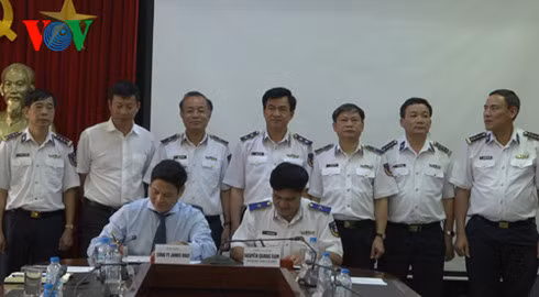 Canh sat bien Viet Nam mua them 12 xuong tuan tra