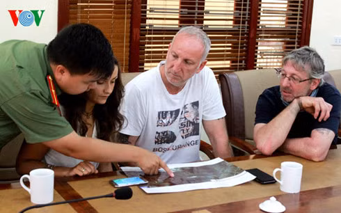 Thuong 100 trieu cho ai phat hien du khach Anh lac o Sa Pa