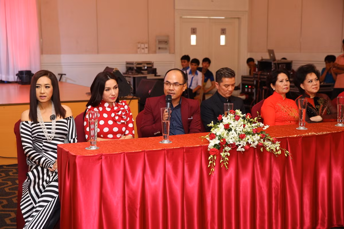 A quan The Voice Kids doi nghe danh thi Solo cung Bolero-Hinh-2