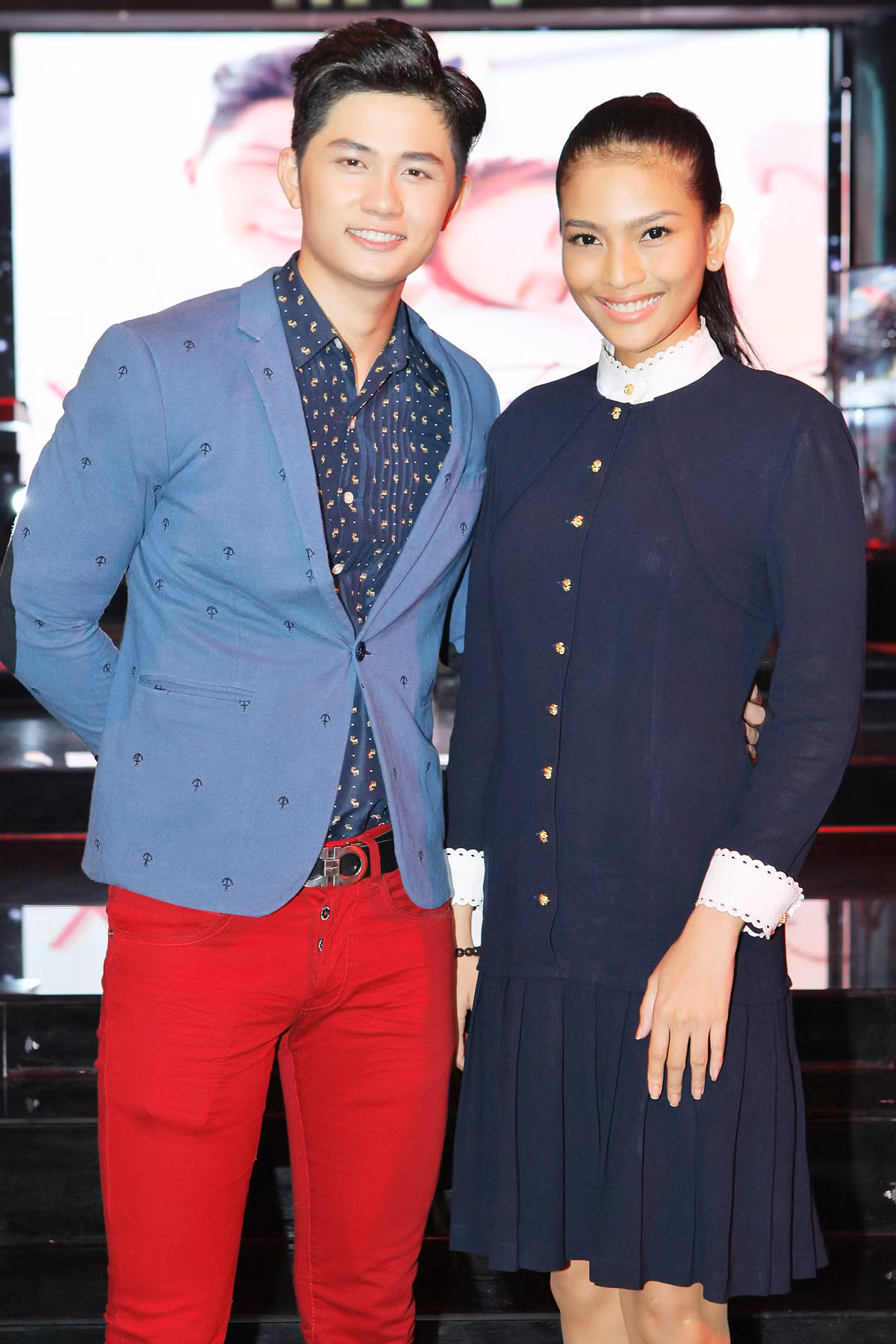 Á hậu Trương Thị May và Ray Võ (Võ Ngọc Trường) từng là cặp đôi kết hợp ăn ý trên sàn diễn và trong nhiều dự án thời trang. Dù công việc người mẫu đang tiến triển suôn sẻ nhưng Ray Võ bất ngờ chuyến hướng sang âm nhạc. Anh cho biết đây là niềm đam mê lớn nhất của mình và dành 1 năm để tập luyện và cho ra mắt sản phẩm đầu tay với album "Vì anh vô tâm" gồm 3 ca khúc.