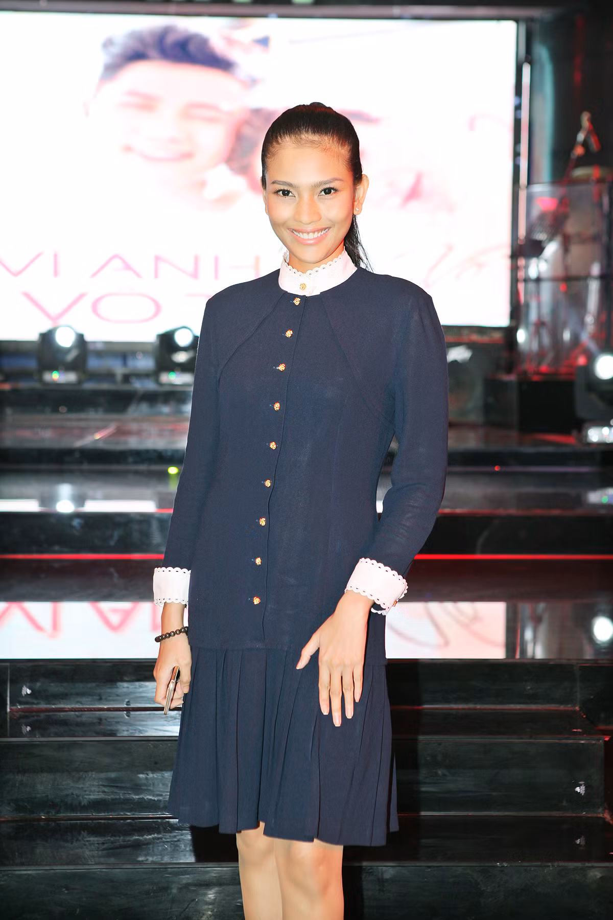 Dù bận rộn với công việc nhưng Trương Thị May tranh thủ đến chúc mừng người bạn, người đồng nghiệp ra mắt vai trò mới.