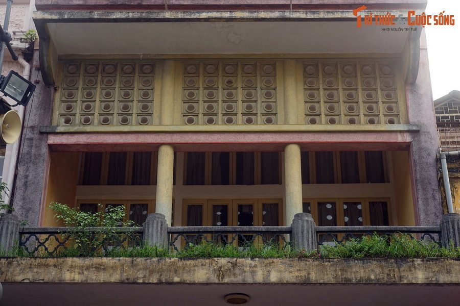 Nằm ở trung tâm khu phố cổ Hà Nội, nhà 48 Hàng Ngang chính là nơi Chủ tịch Hồ Chí Minh viết Tuyên ngôn Độc lập. Ngày nay di tích lịch sử này vẫn lưu giữ nhiều hiện vật gắn với sự kiện trọng đại của dân tộc ngày 2/9/1945.