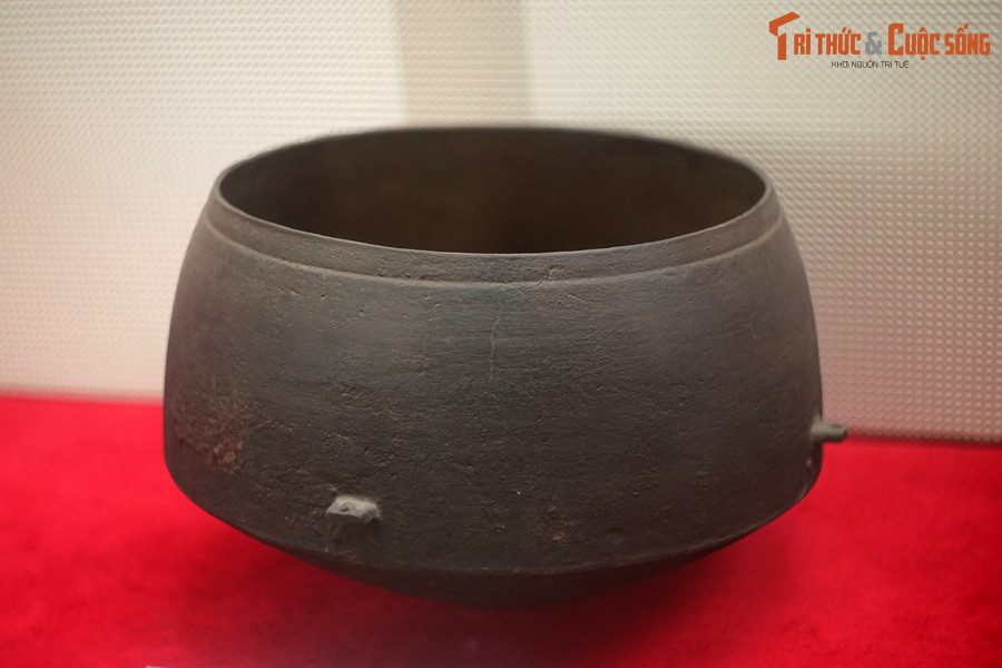 Nồi đồng, Đội Việt Nam Tuyên truyền Giải phóng quân - tiền thân của Quân đội Nhân dân Việt Nam - dùng để nấu cơm, năm 1944.