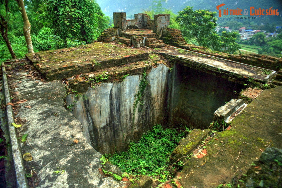 Ngày 2/10/1044, 12 đảng viên ở nhà tù Chợ Chu đã vượt ngục thành công. Đây là lực lượng nòng cốt trong việc lập chiến khu Nguyễn Huệ và căn cứ Tân Trào để tháng 5/1945 đón Bác Hồ từ Pác Bó về Tân Trào lãnh đạo tổng khởi nghĩa tháng 8/1945.