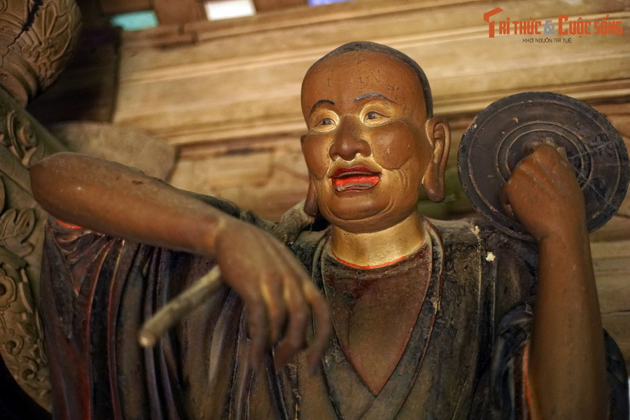 Vào năm 2015, tượng 18 vị La Hán chùa Tây Phương đã được công nhận là Bảo vật Quốc gia của Việt Nam với tên gọi chính thức là “Bộ tượng Phật giáo chùa Tây Phương thời Tây Sơn”.