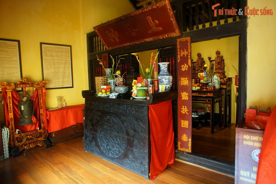 Sau khi xây lại, tầng một của công trình được sử dụng để buôn bán và ở, ngôi đình được chuyển lên tầng hai. Vào năm 2000, ngôi nhà được trùng tu cải tạo để phục vụ cho hoạt động du lịch của phố cổ, phần lớn kiến trúc cũ vẫn được gìn giữ.