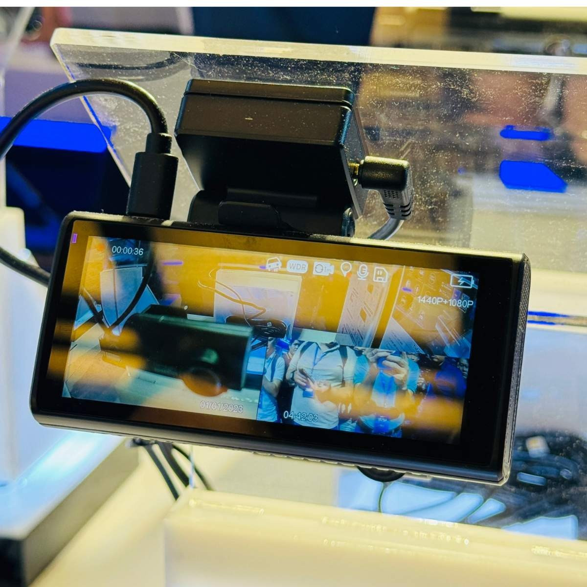 Camera hành trình SpeedMap M2 có giá bán lẻ 7,99 triệu đồng, mở đặt hàng từ 18/10 tại hệ thống đại lý Vietmap ở TP HCM, Hà Nội, Đà Nẵng và Nha Trang. Ảnh: BALI AUTO.