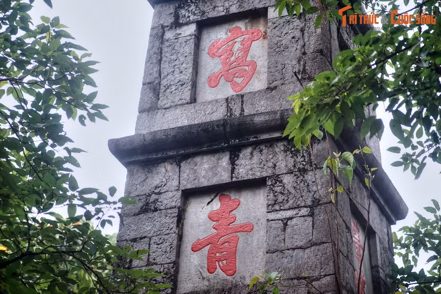 Có thể nói, bộ đôi Tháp Bút - Đài Nghiên là một công trình lịch sử đặc biệt, mang ý nghĩa biểu dương văn chương và nền học vấn của đất Hà Thành.