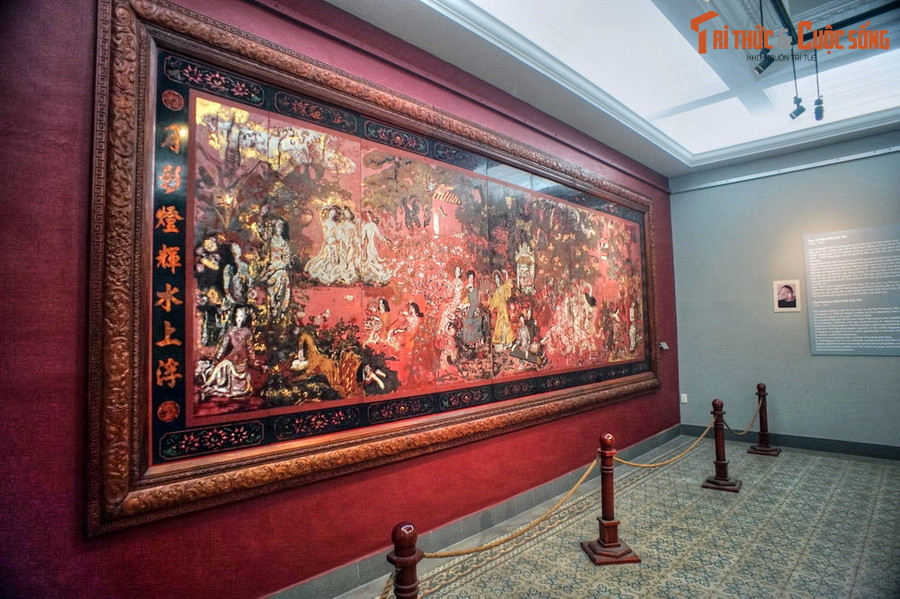 3. Được lưu giữ tại Bảo tàng Mỹ Thuật TP HCM, bức tranh “Vườn xuân Trung Nam Bắc” của danh họa Nguyễn Gia Trí (1908 - 1993) là một trong số những bức tranh tiêu biểu của nền mỹ thuật hiện đại Việt Nam.