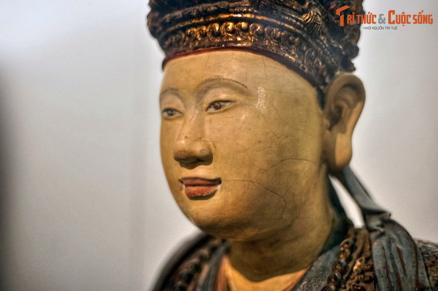 Tương truyền, Ngọc Trúc thông minh từ nhỏ, rất hiếu học. Mới 9, 10 tuổi đã đọc thông, viết thạo cả chữ Hán lẫn chữ Nôm, đọc làu kinh sử, giỏi văn thơ, sùng đạo Phật, chú tâm kinh kệ, miệt mài nghiên cứu bộ Kim cang.