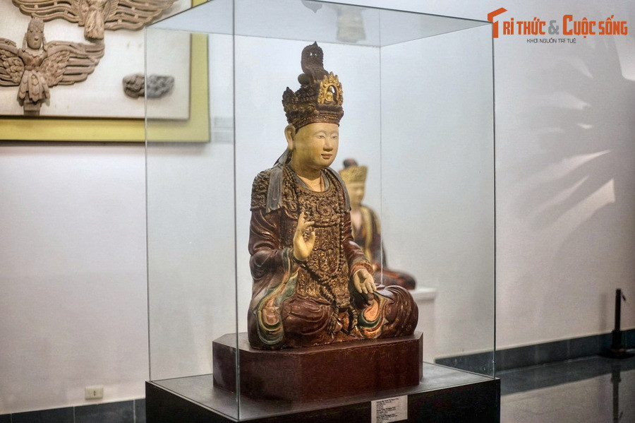 Năm 1992, bức tượng Hoàng hậu Trịnh Thị Ngọc Trúc của chùa Mật đã được chuyển về Bảo tàng mỹ thuật Việt Nam (Hà Nội) để bào quản và trưng bày. Vào năm 2013, hiện vật được công nhận là Bảo vật quốc gia.