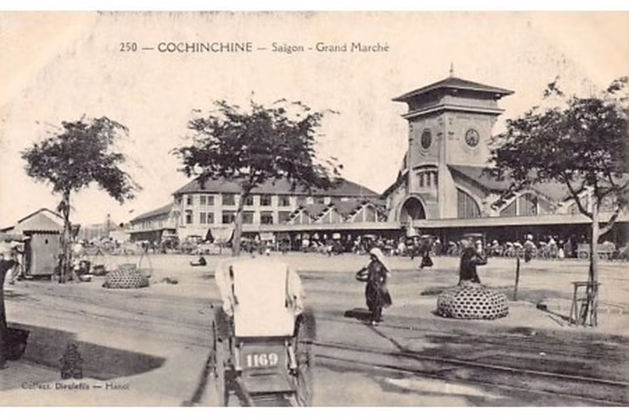 Một số hình ảnh khác về chợ Bến Thành xưa. Ảnh: Public domain.