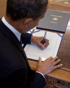 Trong lịch sử Nhật Bản, từng có giai đoạn những phụ nữ thuận tay trái thường bị chồng ruồng rẫy, ly hôn.