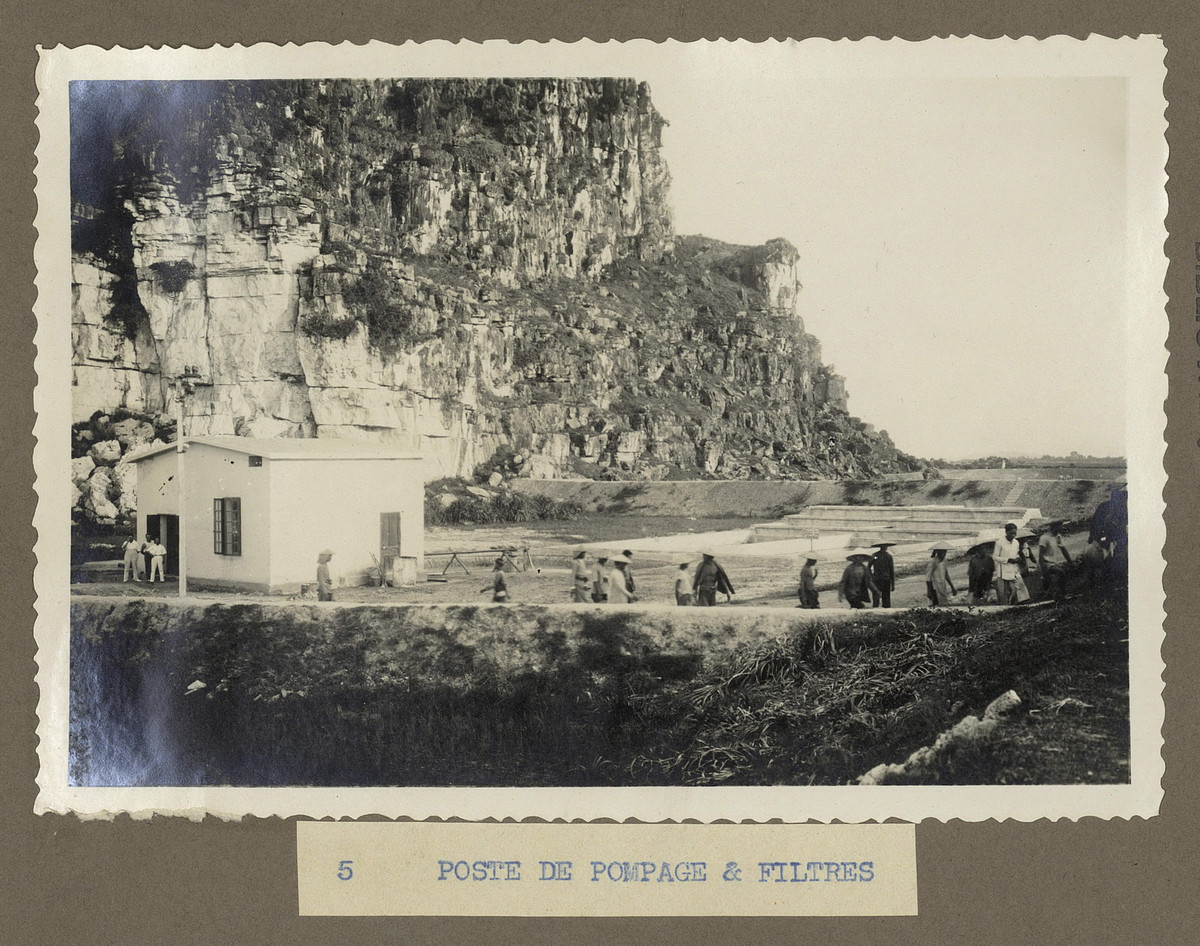 Trạm bơm bên bể lắng/lọc.