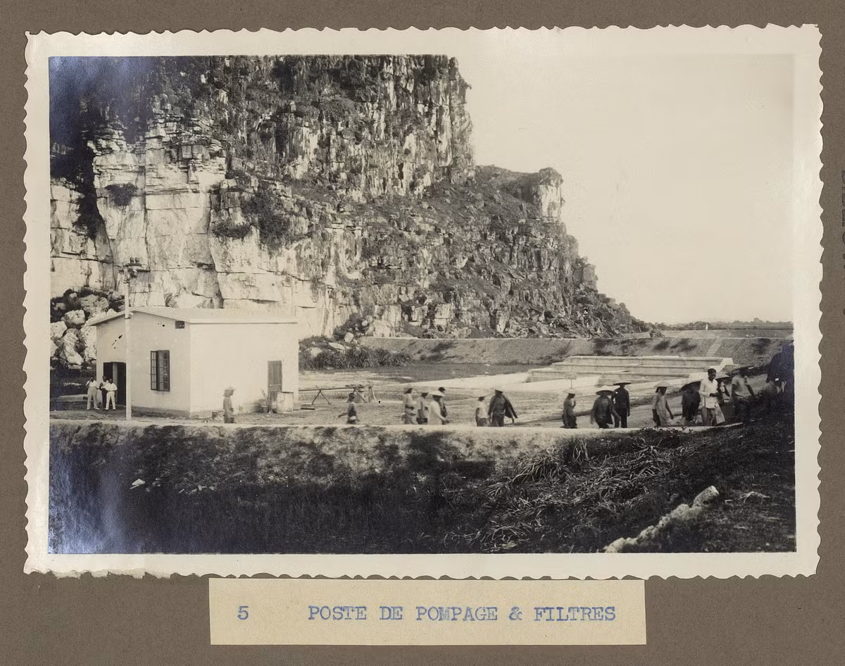 Trạm bơm bên bể lắng/lọc.