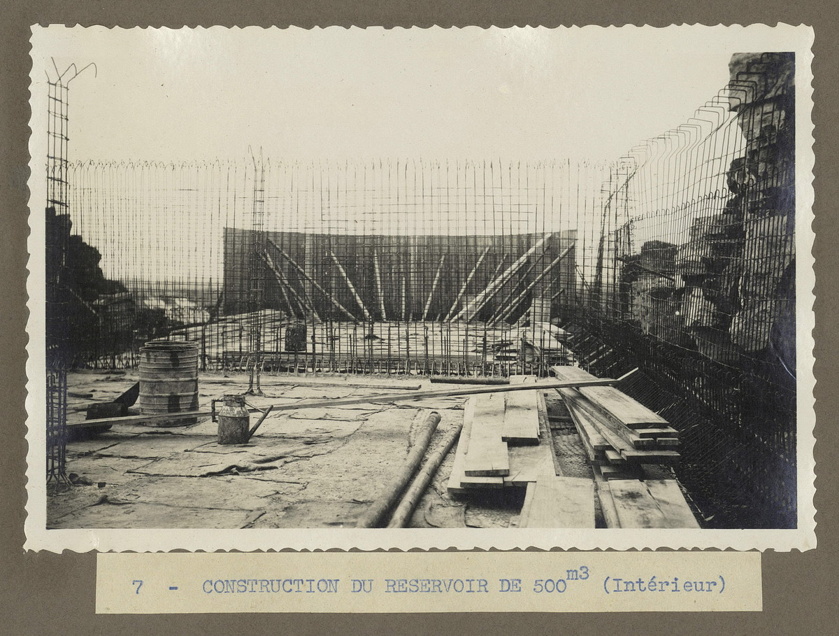 Thi công bể chứa thể tích 500 m3 (phía bên trong).