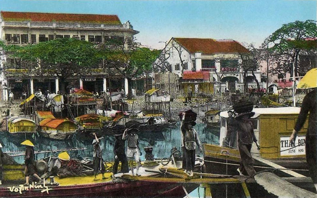 Bến thuyền ở kênh Bonnal, nay là hồ Tam Bạc.