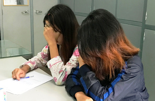 Hai thiếu nữ liên quan đến vụ đánh hội đồng em U.