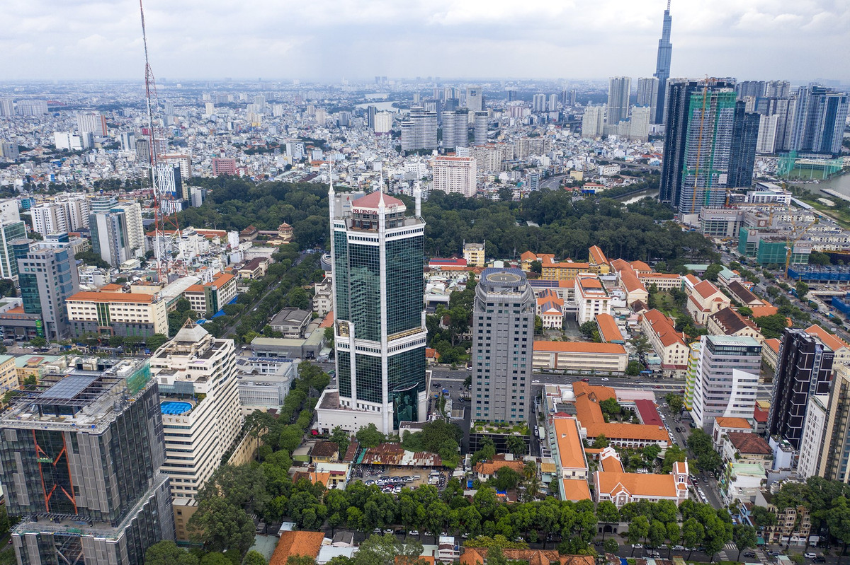 Diện tích nói trên là đất công được UBND TP HCM giao cho Tổng công ty Lương thực miền Nam (Vinafood 2 - 100% vốn nhà nước) năm 2015 để đầu tư dự án khách sạn, văn phòng, trung tâm thương mại, thời hạn giao đất 50 năm.