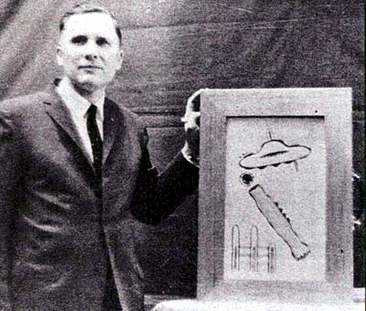 Sung sot thong tin ve UFO va nhung 