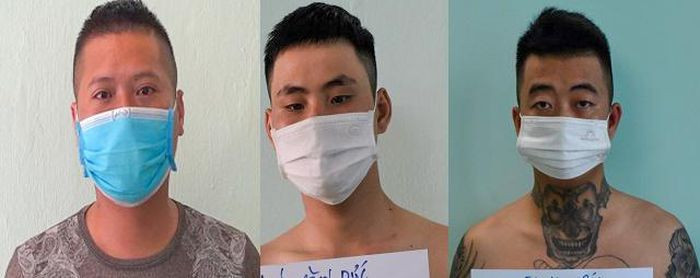  Đường dây cho vay lãi 360% mỗi năm: Ngày 22/9, Công an tỉnh Quảng Nam cho biết, đang tạm giữ hình sự Lâm Quang Phát (28 tuổi), Lý Văn Đức (19 tuổi) và Bùi Văn Tuấn (22 tuổi, cả 3 cùng tạm trú tại TP Tam Kỳ, Quảng Nam) để điều tra hành vi cho vay lãi nặng trong giao dịch dân sự. nhóm này cho vay lới lãi suất "cắt cổ" từ 240% đến 360%/năm. 