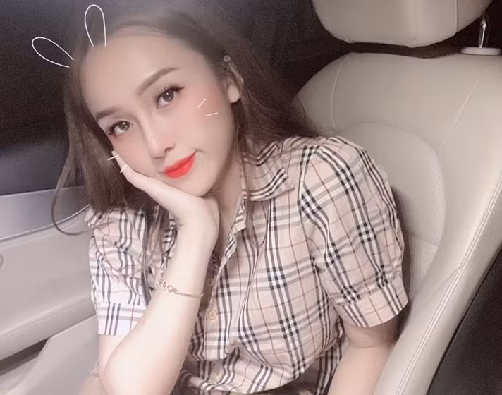 Sau khi bị bắt, ban đầu Hằng quanh co, ngoan cố chối tội và có hành động cản trở, thách thức lực lượng Công an.