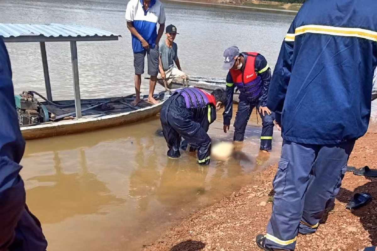 Vo chong tre o Quang Nam tu tu ngay sau dinh hon