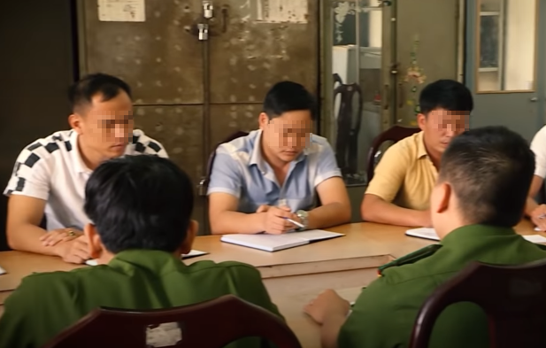 Bi an “yeu rau xanh” hiep dam hang loat phu nu ban ve so dao-Hinh-2