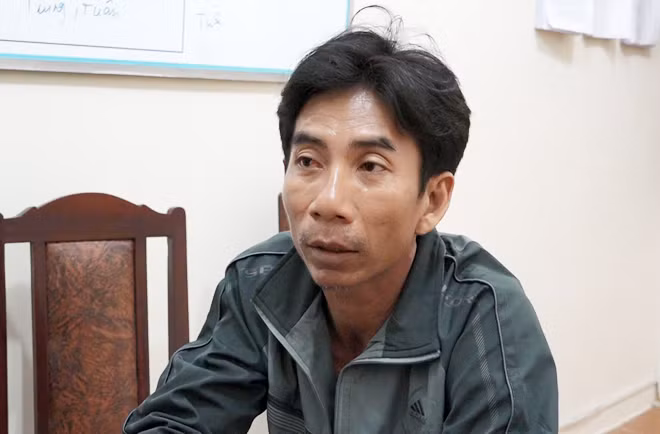 Đối tượng Nguyễn Phước Châu (sinh năm 1976, ngụ xã Tân Thành, huyện Gò Công Đông, tỉnh Tiền Giang) bị đưa vào diện tình nghi. Châu thuê phòng trọ sinh sống ở phường Lộc Sơn, TP Bảo Lộc, làm nghề xây dựng. Thời điểm Nguyễn Phước Châu bí mật rời khỏi TP. Bảo Lộc trùng với ngày chị Đoàn Thị Huỳnh Giao mất tích. (Ảnh: ANTV)