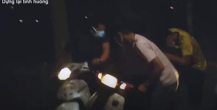 Khi anh N. có ý định phản kháng liền bị một đối tượng dùng dao gây thương tích. (Ảnh: ANTV)