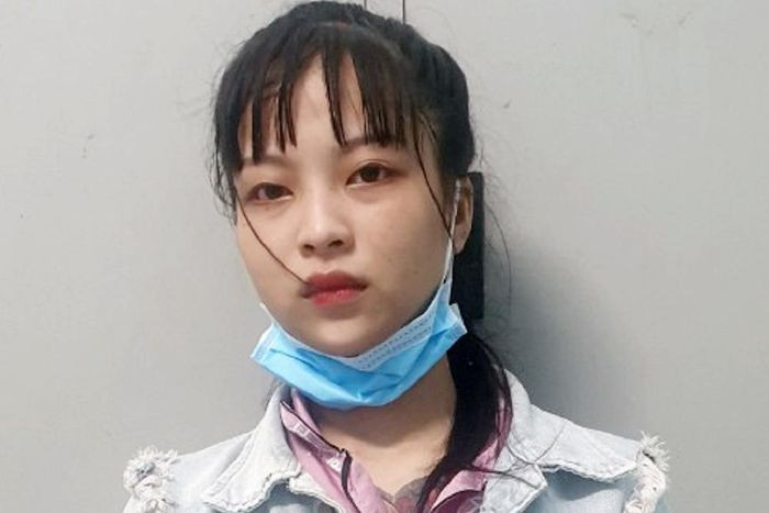  Bắt cô gái đâm người phụ nữ rồi trốn nã lấy chồng, sinh con: Trần Thị Huỳnh Như (20 tuổi, trú huyện Thoại Sơn, An Giang) trong lúc đi làm công nhân đã đâm một người phụ nữ bị thương nặng bị tòa án phạt tù. Sau đó Như bỏ trốn và bị truy nã. Sau khi bỏ trốn, Như đi nhiều nơi, rồi trở lại Đồng Nai làm công nhân rồi lấy chồng, sinh con. Ngày 29/9, Như bị Công an tỉnh An Giang bắt giữ. 