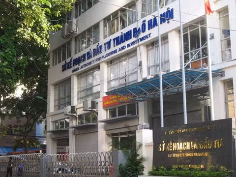 Ong Nguyen Duc Chung bi truy to vi can thiep vao goi thau so hoa-Hinh-2