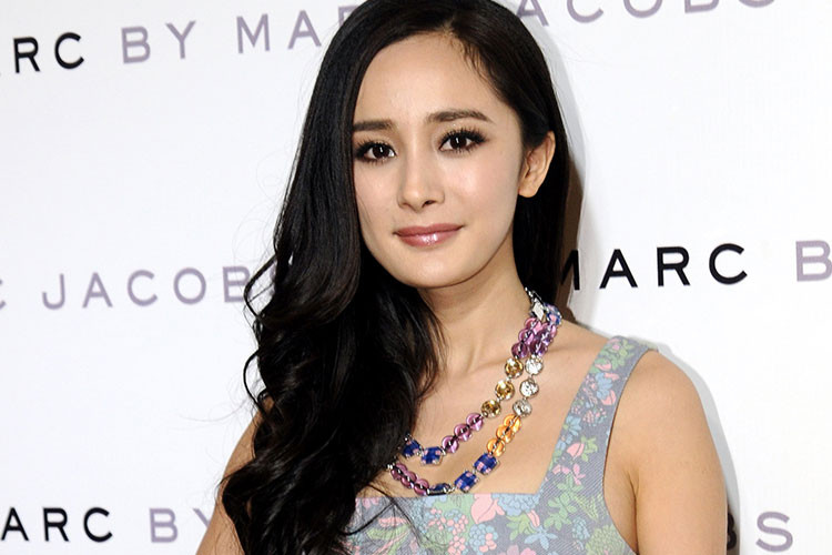 Bên cạnh đó, Dương Mịch vẫn bị chê bai có lối diễn xuất vô hồn dù đóng phim đã lâu. Ảnh: epochtimes