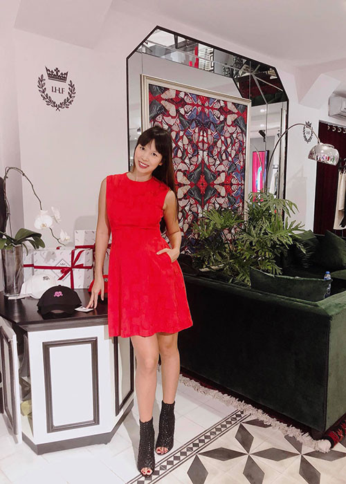 "Bà bầu" Hà Anh khiến không ít người phải ngạc nhiên bởi nhan sắc ngày càng mặn mà.