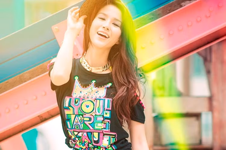 Rời Vietnam's Next Top Model 2010 sau khi dừng chân ở top 10, Diệp Lâm Anh ngày càng xinh đẹp. Ảnh: Zing