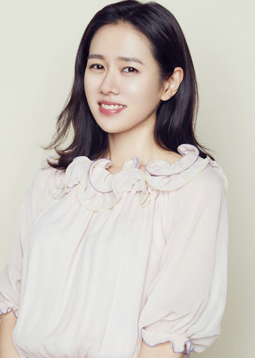 Sở hữu nhan sắc không tuổi, Son Ye Jin đắt show làm đại diện thương hiệu. Ảnh: Dispatch