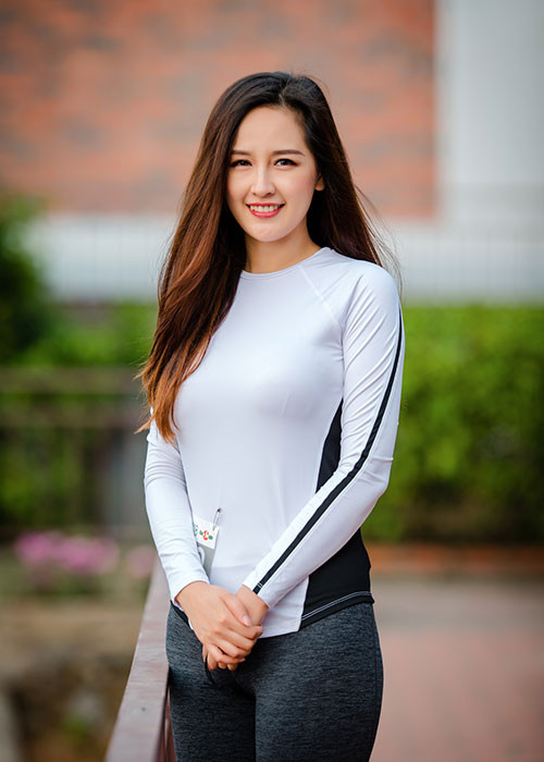 Ngoài tập trung kinh doanh, trong những năm gần đây, Hoa hậu Mai Phương Thúy còn tích cực tham gia các hoạt động từ thiện.