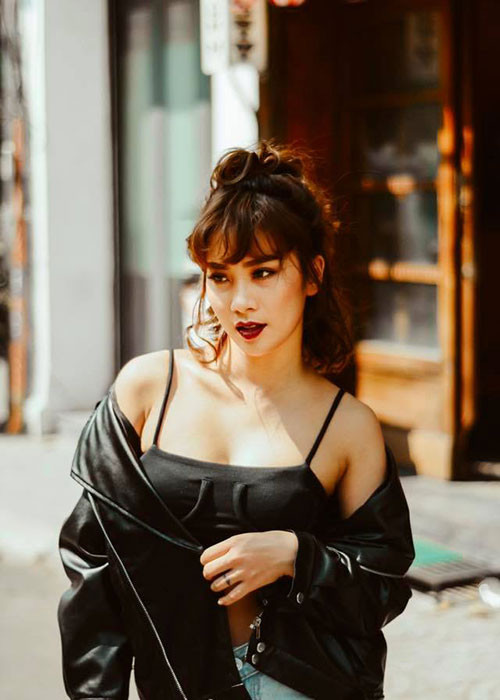 Phạm Lịch sở hữu vóc dáng thon gọn, khỏe khoắn.