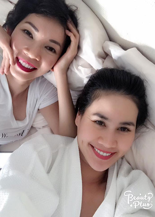 Xuân Lan chúc mừng sinh nhật Thân Thúy Hà có thật nhiều tiền để không còn trăn trở.