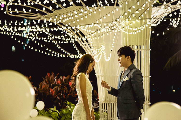 B Trần thừa nhận, mối quan hệ của anh trong phim với Jun Phạm và Khả Ngân thật sự quá phức tạp và “chẳng biết đâu mà lần”.