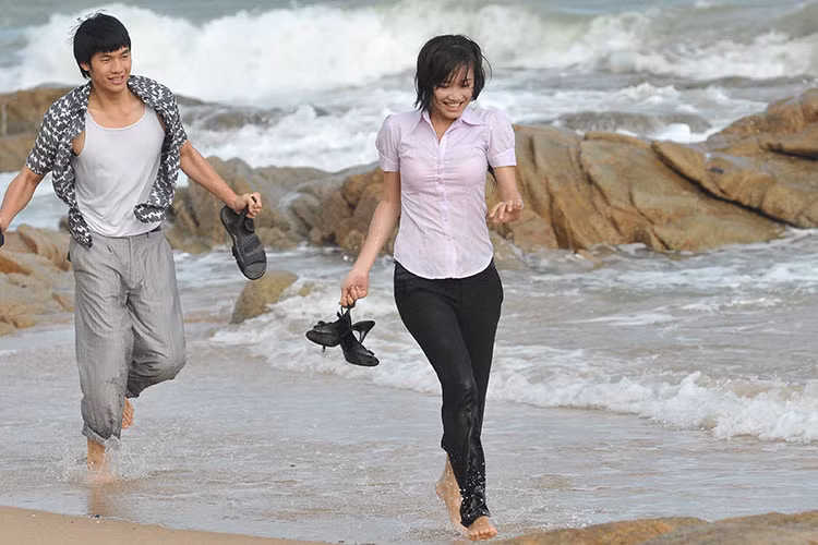 Trong "Hương Bưởi", cả hai đảm nhận vai đôi tình nhân có chuyện tình lãng mạn nhiều trắc trở. Ảnh: Infonet