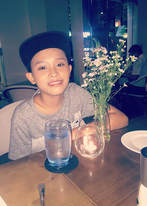 Dù có đi hát, xuất hiện tại sự kiện giải trí, quán quân Hồ Văn Cường vẫn không lơ là việc học tập.