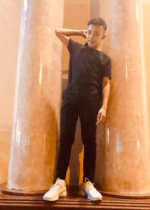 Hồ Văn Cường hiện đã lớn phổng phao, không còn gầy gò như 2 năm trước.